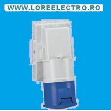 587 40 , PRIZA LEGRAND CU MONTAJ APARENT , TENSIUNE LUCRU 200/250V , 2P , 63 A , GRAD PROTECTIE IP 66/67