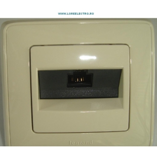 PRIZA CALCULATOR RJ45 CAT 6, COD: 773941, GAMA CARIVA, CULOARE CREM (IVOIRE)